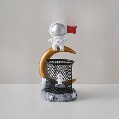 Astronaut Decorative Desk Organizing Pen Holder