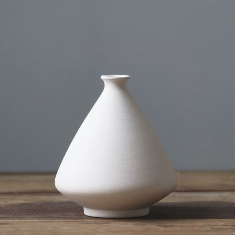 Modern White Ceramic Decorative Vases